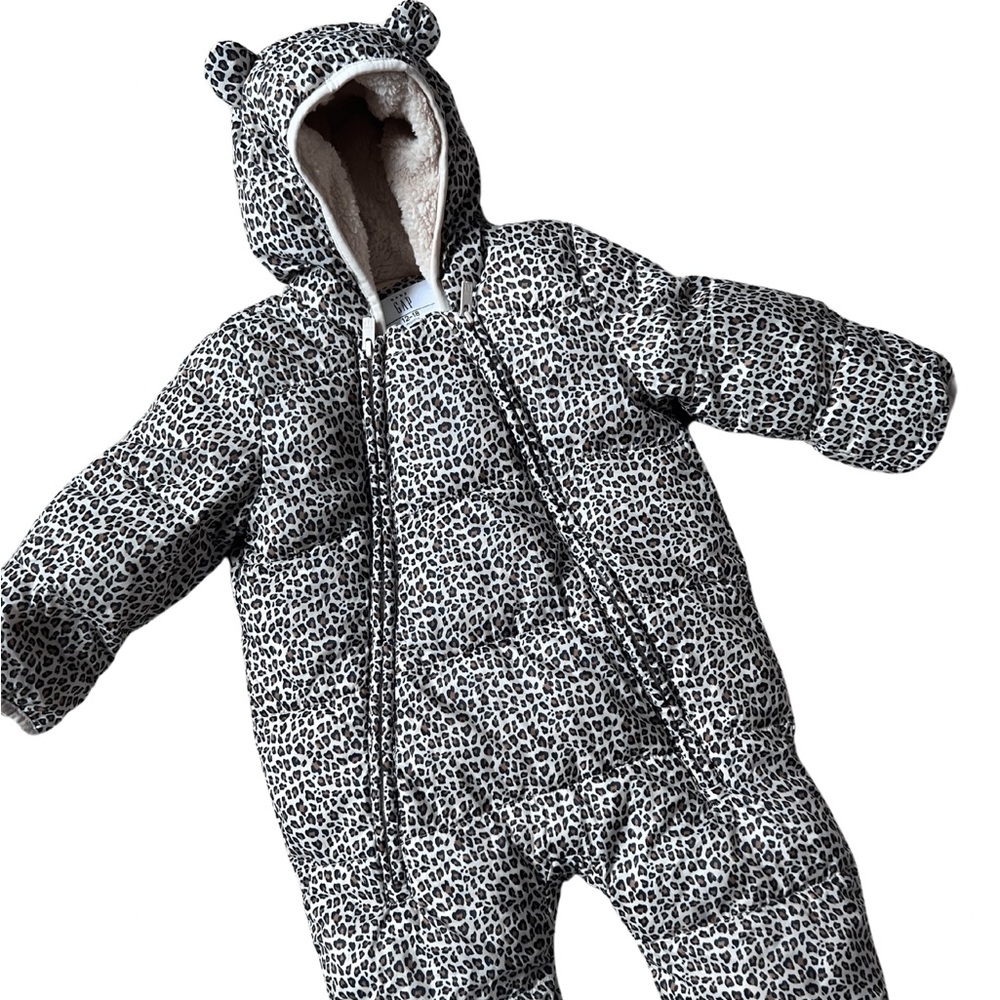 Baby GAP leopard snowsuit 12-18M